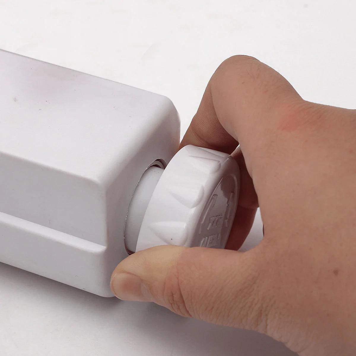 TENDEDERO RETRACTIL EXTENSIBLE DE PARED