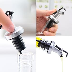 JUEGO DE 2 BOTELLAS CON DISPENSADOR + 2 RECIPIENTES PARA ESPECIAS CON CUCHARA  + ENVIO GRATIS